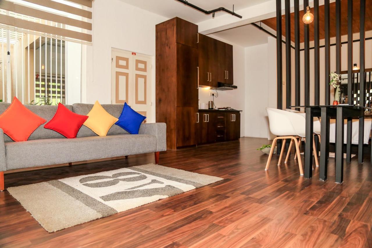 Eden Studio Apartments - 1 Коломбо Екстериор снимка